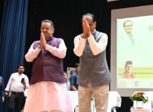 केंद्रीय कृषि मंत्री श्री शिवराज सिंह चौहान ने कहा कि उत्तराखंड के पहाड़ों में चमत्कार है। यहां की फल और सब्जियों की उपज दूसरे किसी भी क्षेत्र की तुलना में शानदार है।