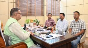दून विहार की जर्जर सीवर लाइन बदलेगी, मंत्री जोशी ने इस्टीमेट बनाकर शीघ्र शासन को भेजने के दिए निर्देश