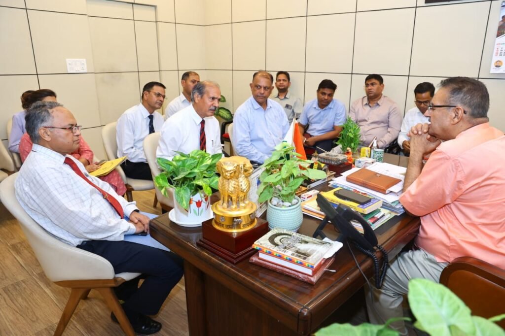 ब्रिगेडियर (सेनि) अमृत लाल की मौजूदगी में हुई समीक्षा बैठक, तय हुई शहीद परिजनों के स्वागत व सम्मान की रूपरेखा।