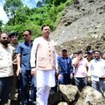 राज्य सरकार के स्तर पर राहत व बचाव कार्यों में कोई कोर कसर नहीं छोड़ी जाएगी मुख्यमंत्री ने थराली क्षेत्र में हुई प्राकृतिक आपदा के बाद चलाए जा रहे राहत एवं बचाव कार्यों की अद्यतन स्थिति की जानकारी ली और जिला प्रशासन द्वारा संचालित राहत कार्यो की सराहना भी की